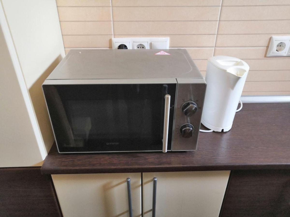 Newisland Family Apartman Sarvar Exterior foto
