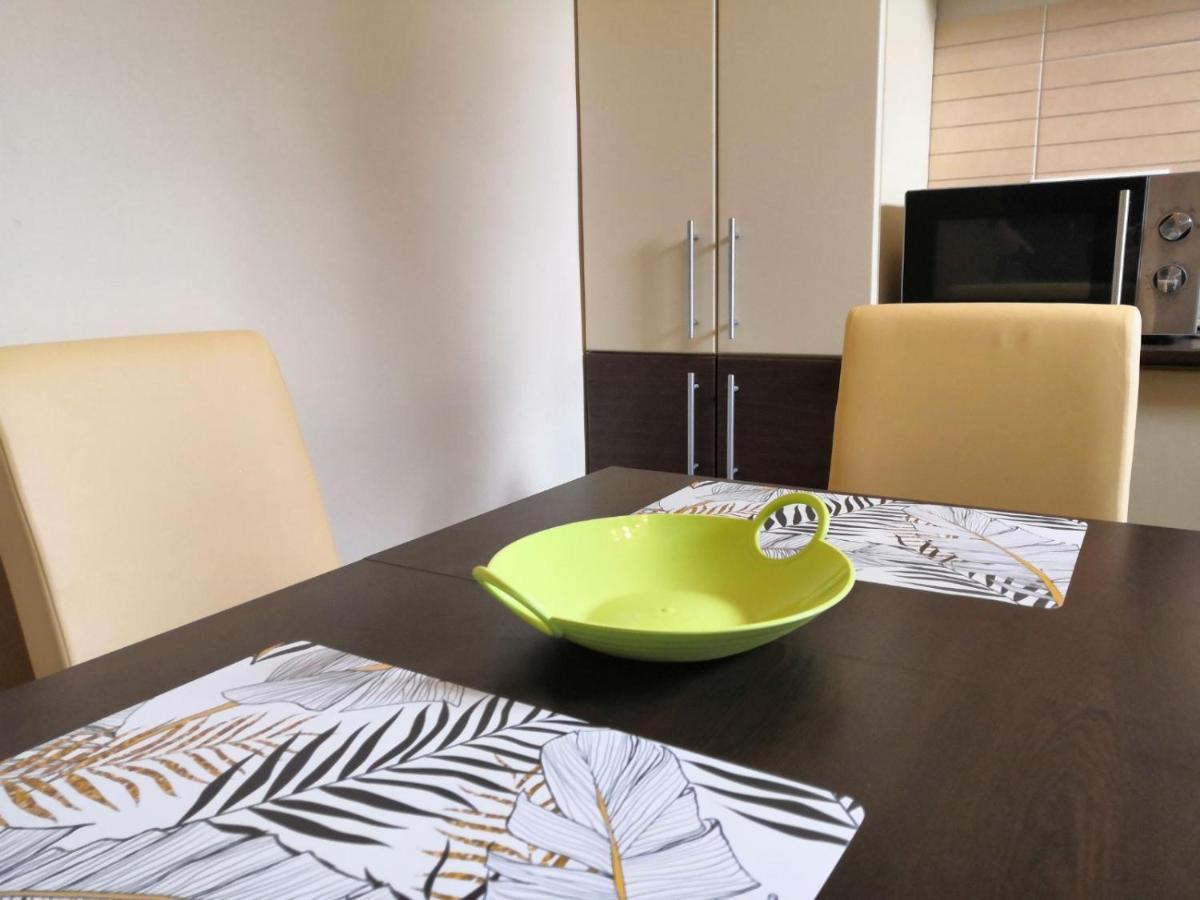 Newisland Family Apartman Sarvar Exterior foto