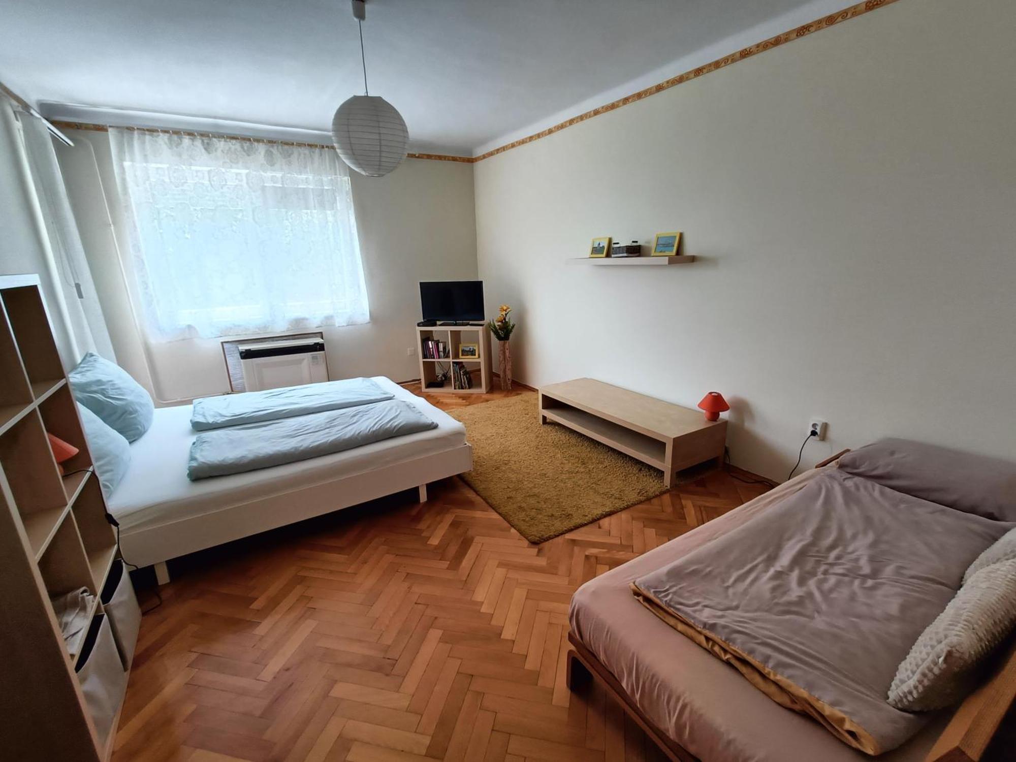Newisland Family Apartman Sarvar Exterior foto