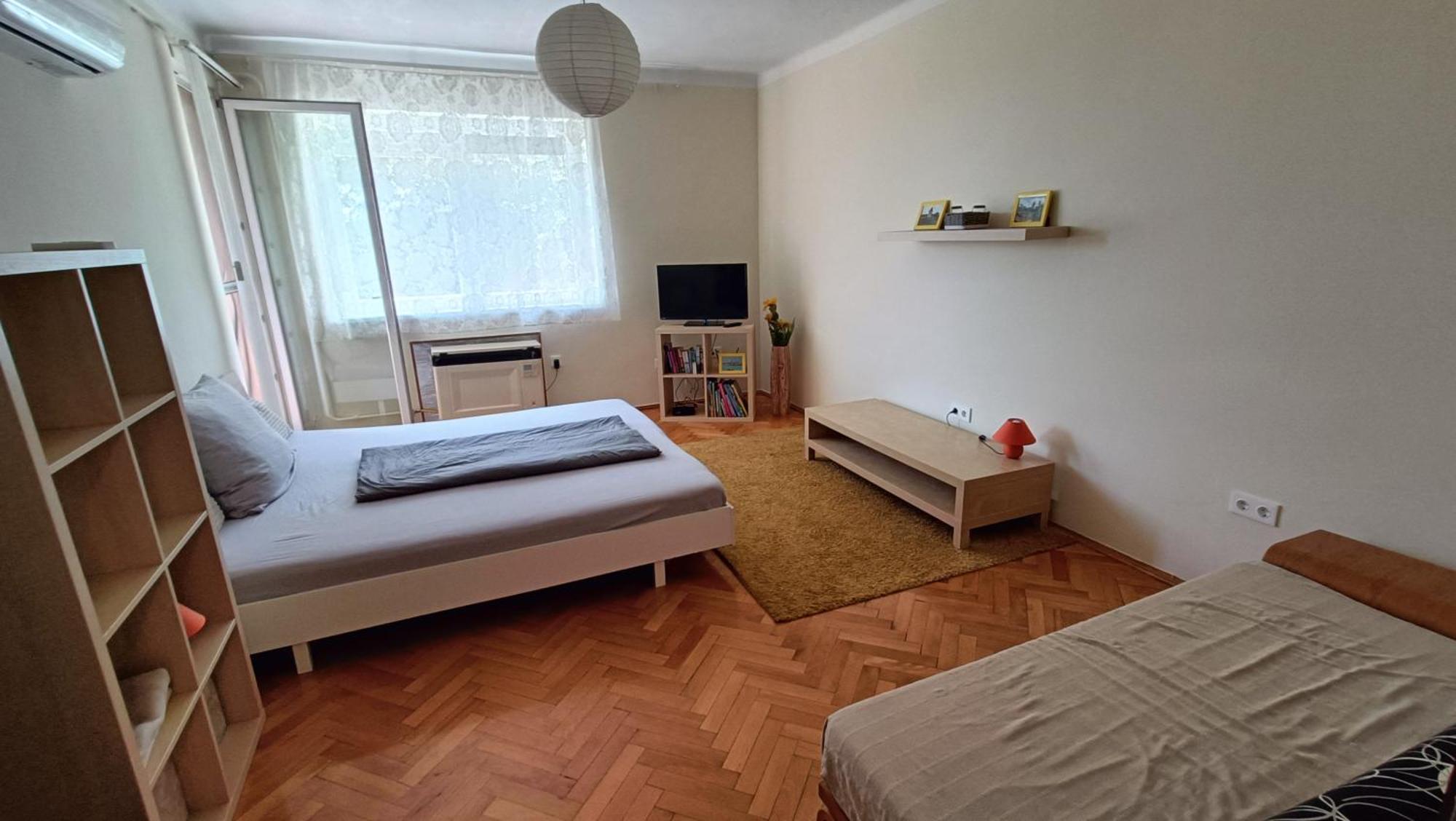 Newisland Family Apartman Sarvar Exterior foto