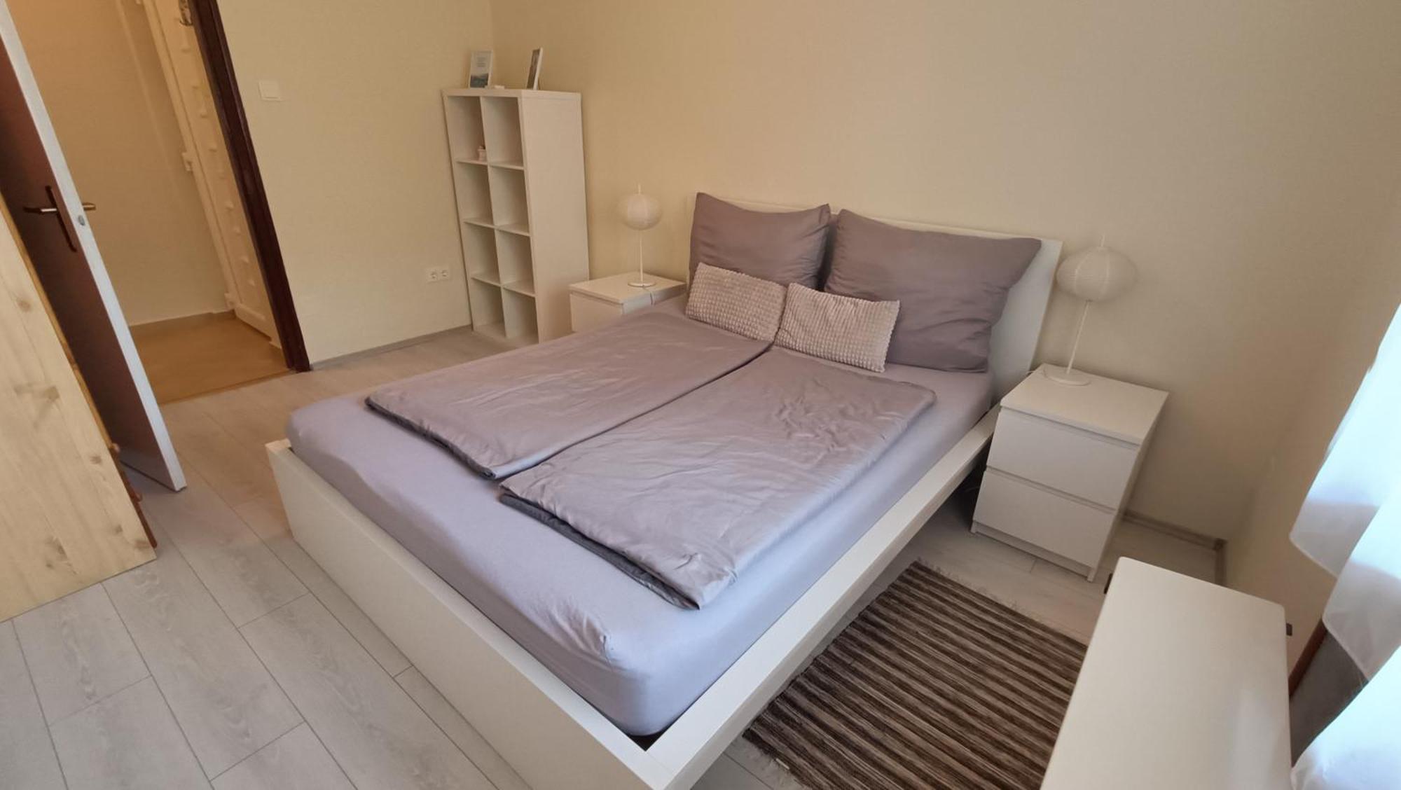 Newisland Family Apartman Sarvar Exterior foto