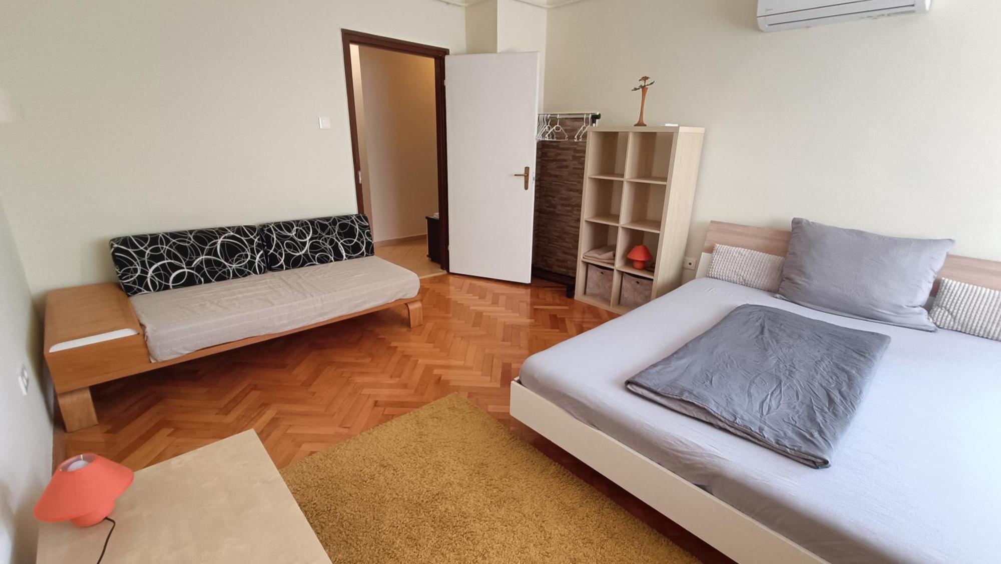 Newisland Family Apartman Sarvar Exterior foto
