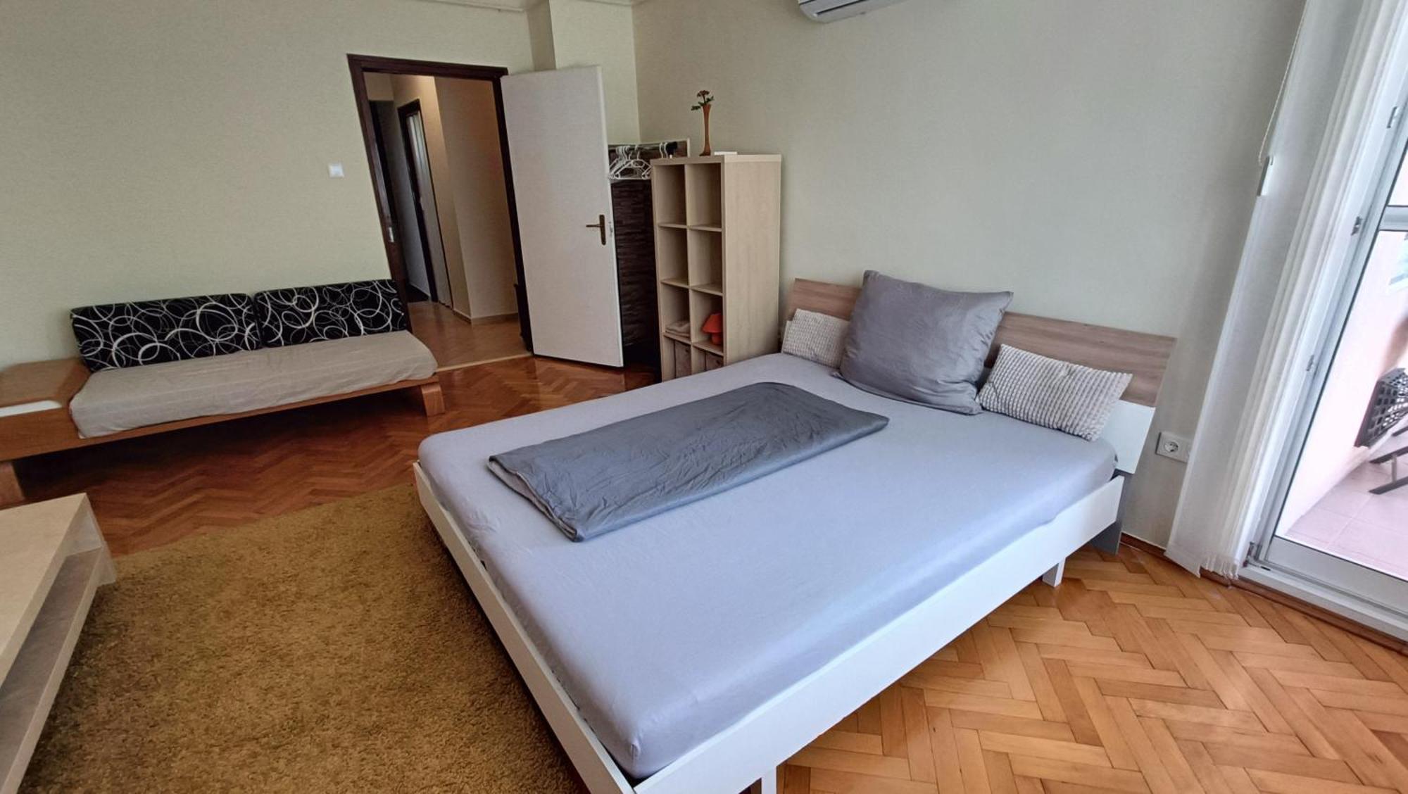 Newisland Family Apartman Sarvar Exterior foto